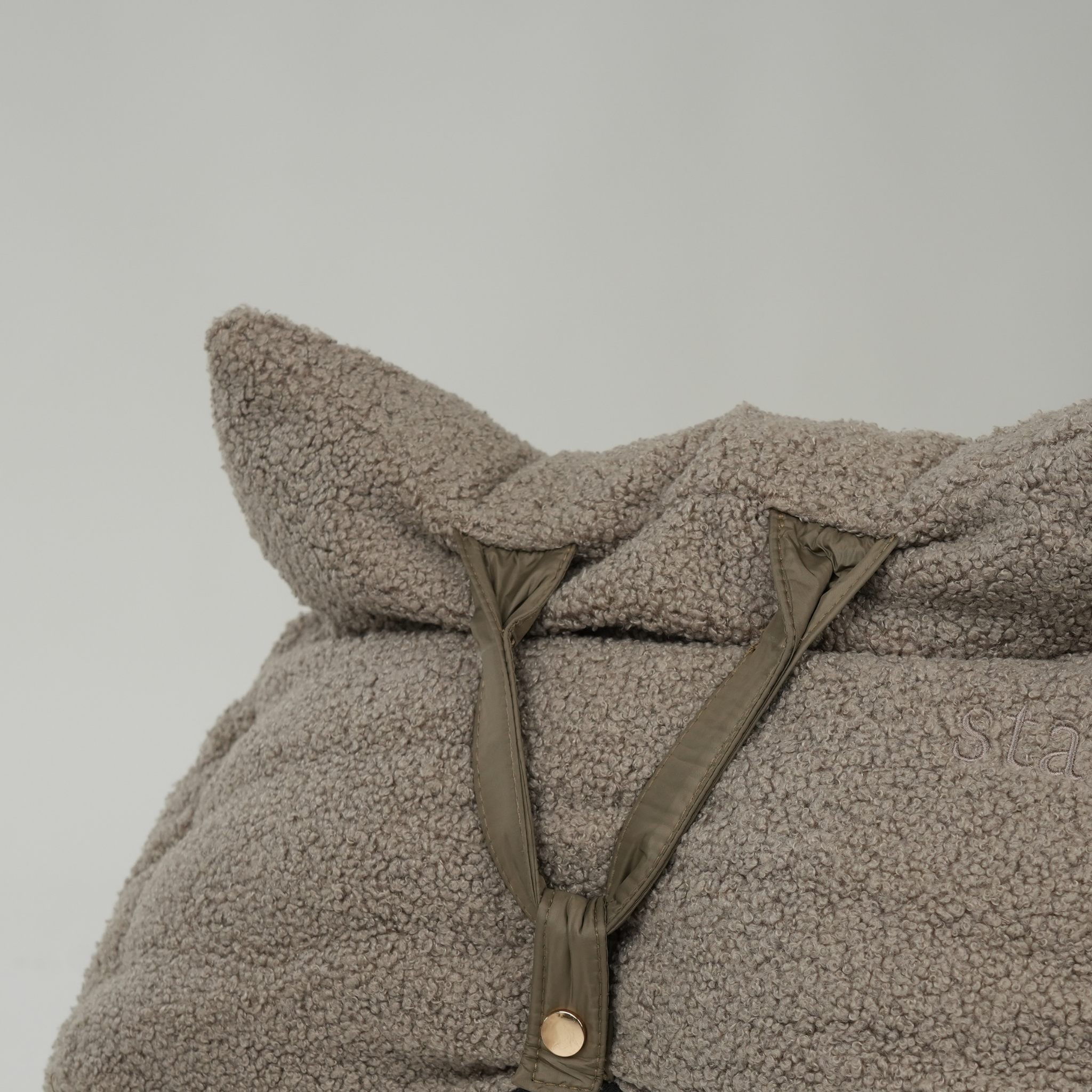 Lara bilsæde - beige teddy