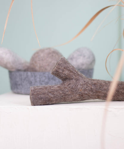 Woody hundelegetøj af fåreuld