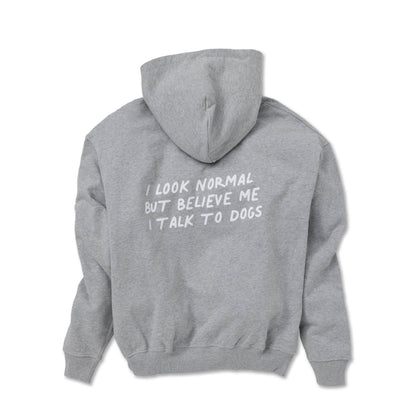 Oversized hættetrøje „Jeg ser normal ud“ grå